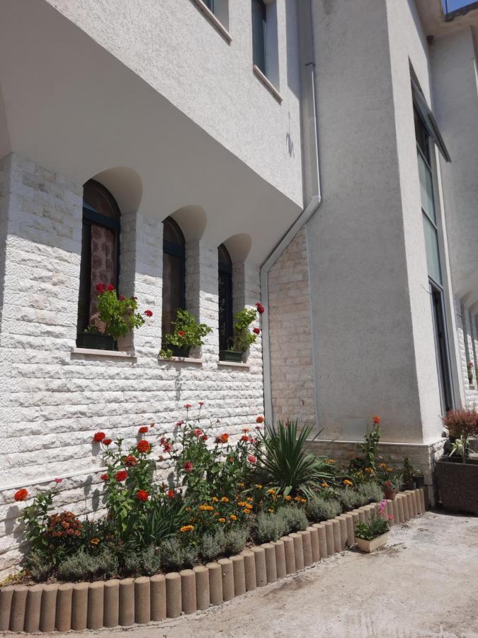 Guesthouse "Pelivani" Berat Exterior foto