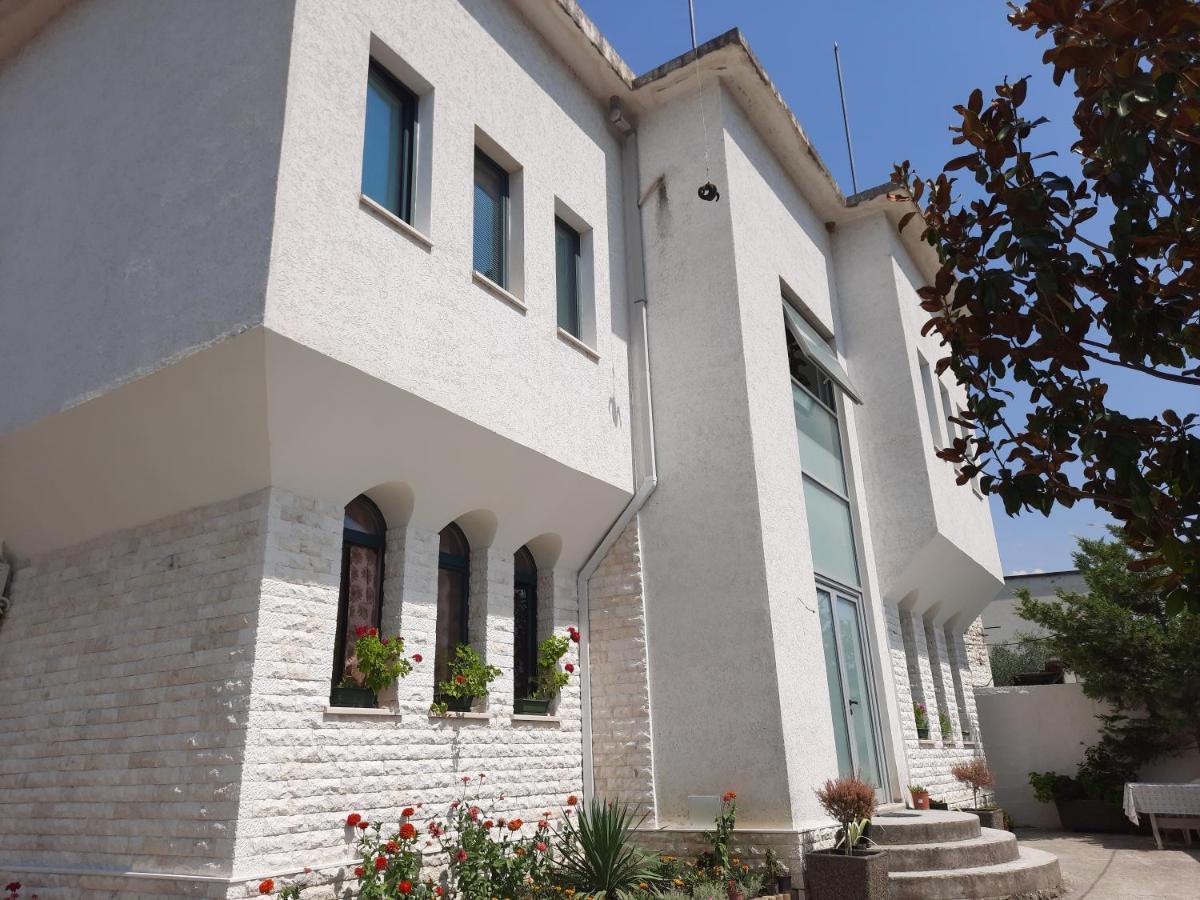 Guesthouse "Pelivani" Berat Exterior foto